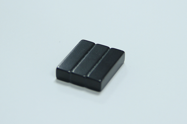 Laminated Magnet-Block Shape