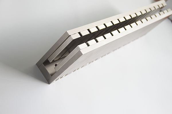 DX90 Ironless Linear Motor Guideway