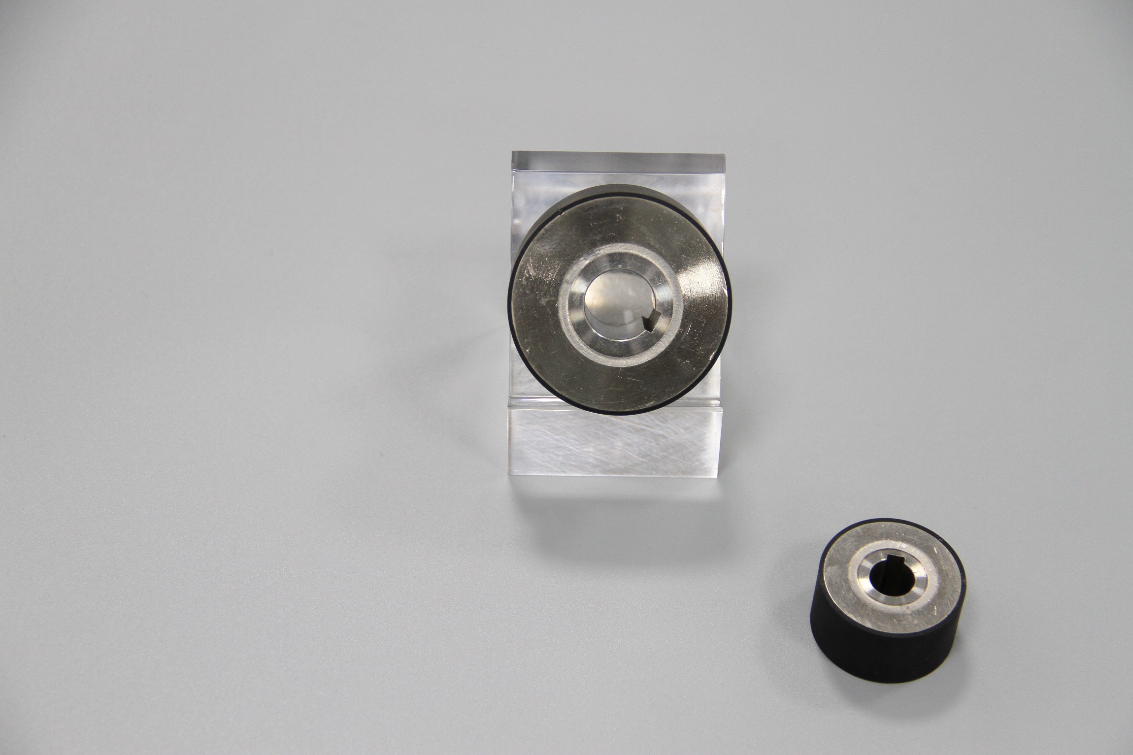 FAIZEAL's self-developed Sealed magnetic wheel with rubber wrapping