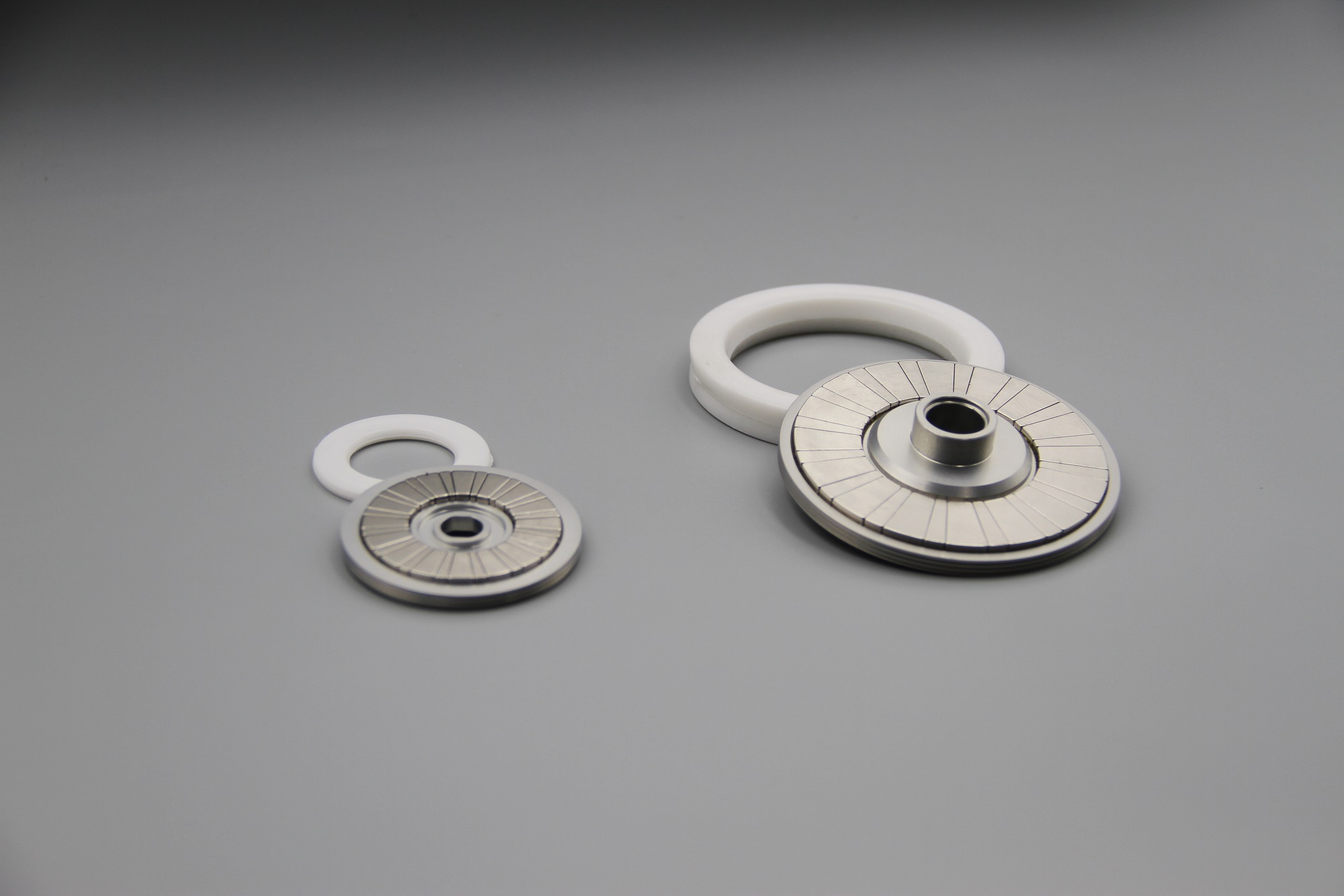 Halbach robotic knee assemblies