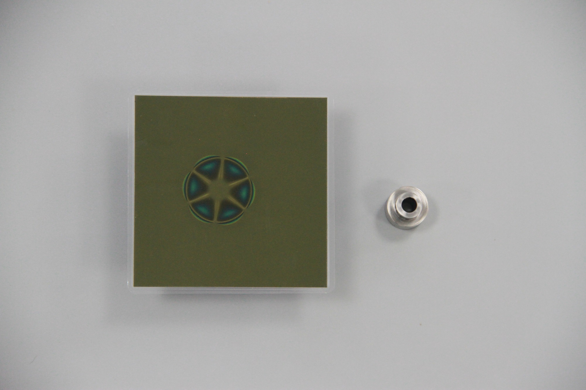 Small non-contact drive coupling
