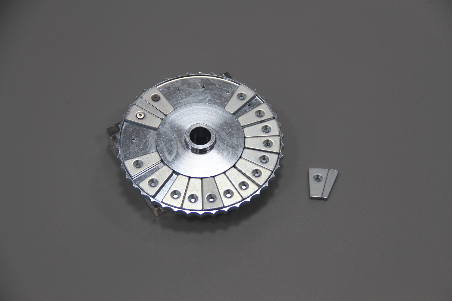 High-Temp Screw-Fixed Permanent Magnet Rotor for Robot Joint Motor